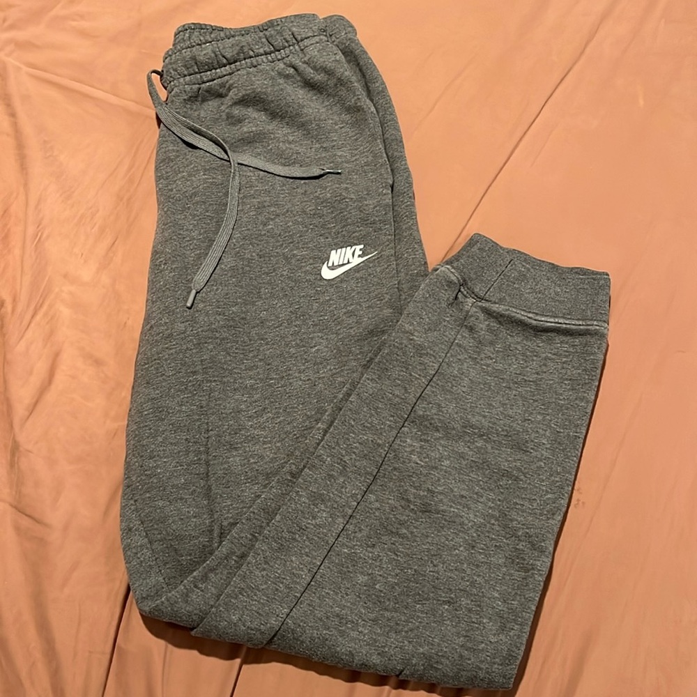 Nike Grey Women’s Sweatpants Size Small
